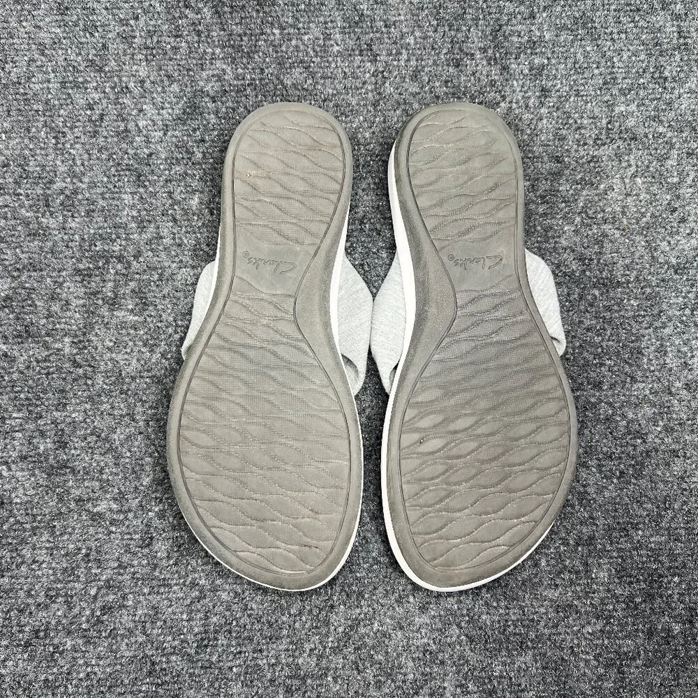 Clarks Cloudsteppers Sandals Women's 8 Grey Comfort Casual Toe Post‎ Flip Flops